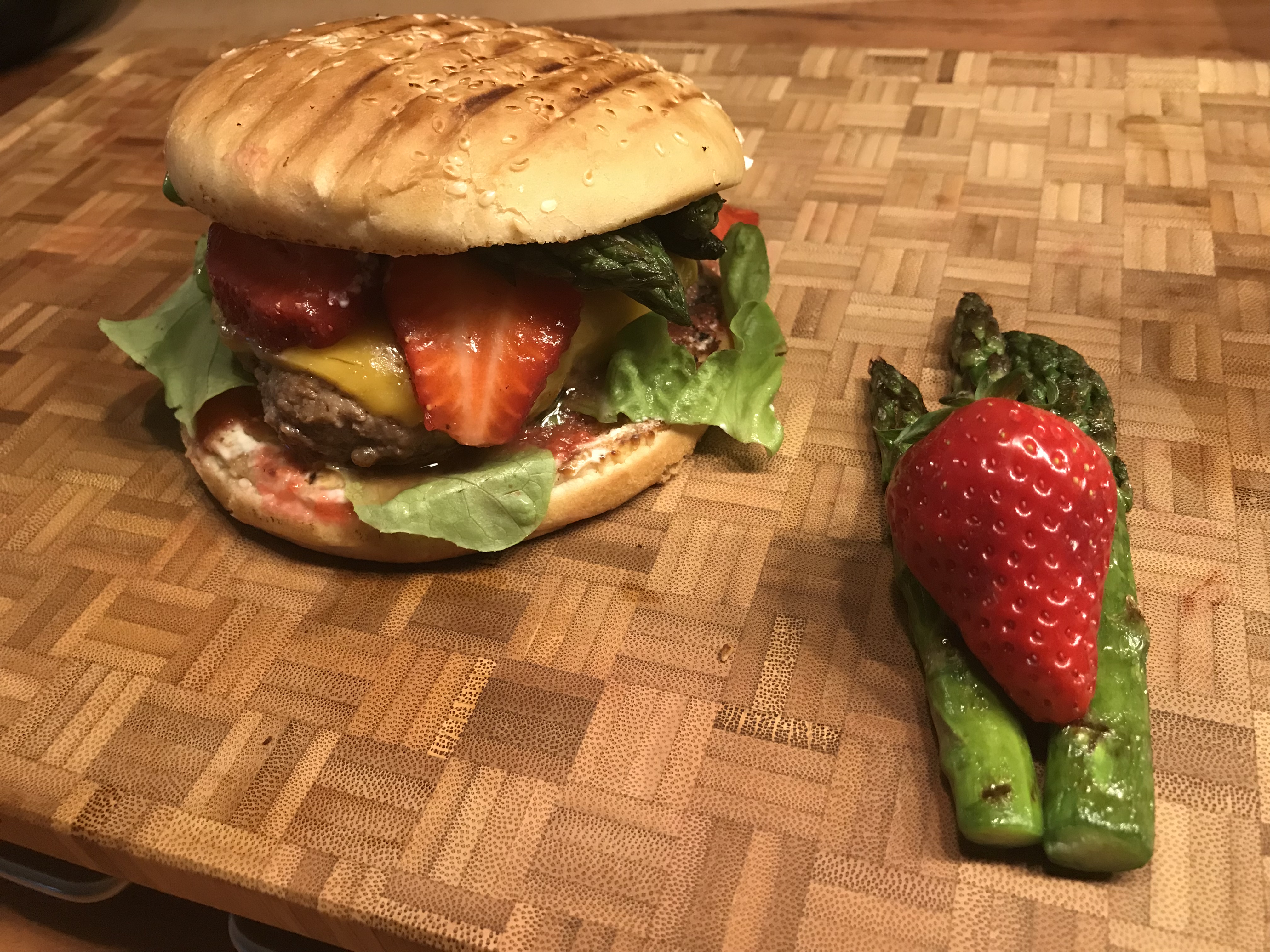 Strawsparaburger